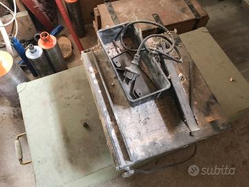 Taglia piastrelle ad acqua