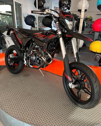 Beta RR Motard 125 T * my 2026 * PRONTA CONSEGNA