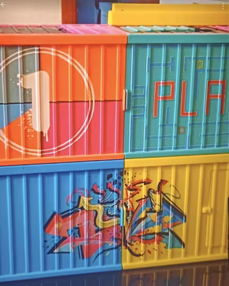 LOL clubhouse