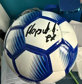 Pallone firmato