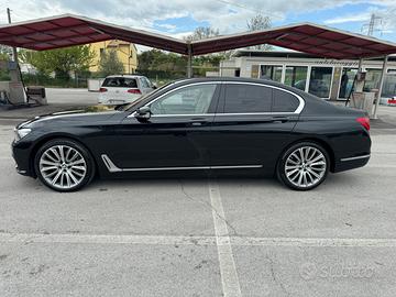 BMW Serie 7 (G11/12) - 2018