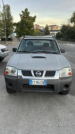 Nissan navara d22
