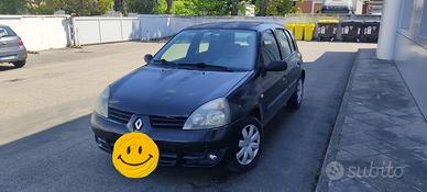 Clio Storia 1.2, benzina GPL (impianto casa madre)