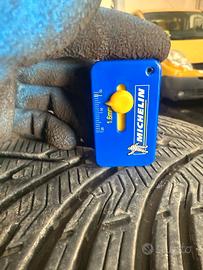 Treno gomme invernali Kleber Krisalp hp3 215 55r18