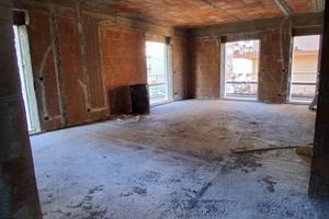 Appartamento di 260 m² con 2 locali e box auto a G