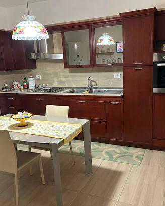 CUCINA COMPLETA MODERNA + FRIGORIFERO + TAVOLO