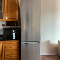 Frigorifero e confelarore No frost LG