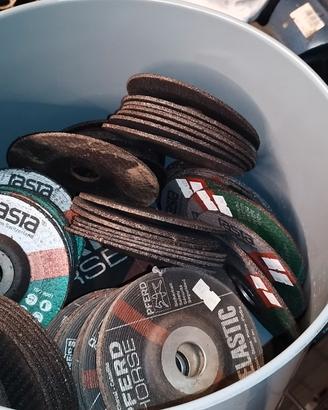 DISCHI SMERIGLIATRICE ANGOLARE 58 Pezzi