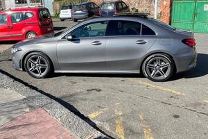 CLASSE A 200 SEDAN PREMIUM AMG 163CV