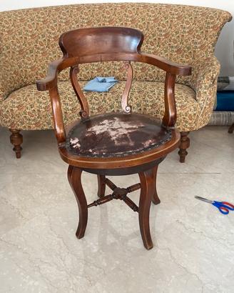 Sedia in legno stile inglese con braccioli