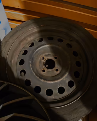 4 cerchi ferro 16" + 3 gomme invernali 195/55/R16 