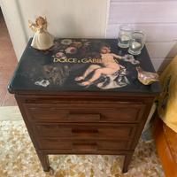 Mobiletto in decoupage