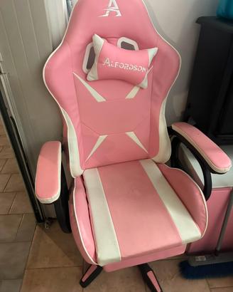 Sedia da gamer bianca e rosa