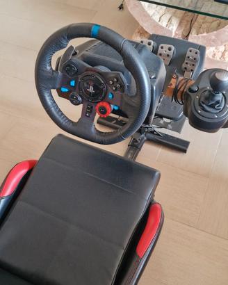 Logitech G29 con leva cambio e supporto con sedile