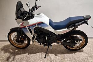 Honda Transalp 750 Demo