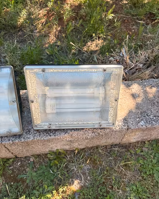 Lampade Disano da esterno da parete