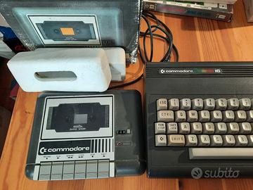 Commodore C16 con registratore datassette