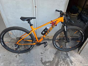 Trek Bici MARLIN 6  bicicletta