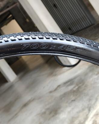 pneumatici per gravel Pirelli 