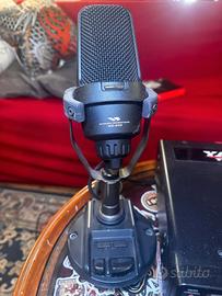 DM-200 Dynamic Microphone Yaesu