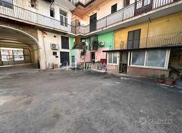 Duplex di circa 100 mq da ristrutturare in zona ce