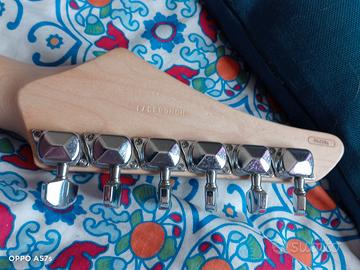 chitarra elettrica Tourgear by Yamaha nera