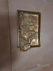 Antiquariato posacenere ottone incisa Ford T