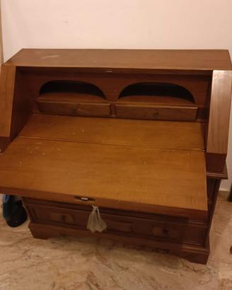 Credenza con ribalta