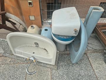 sanitari colorati