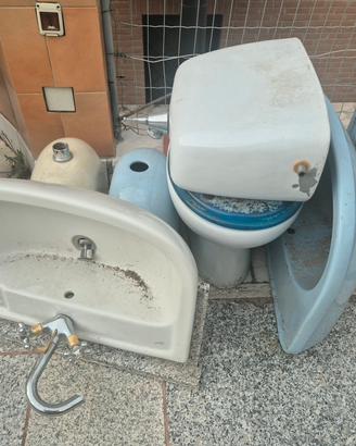 sanitari colorati