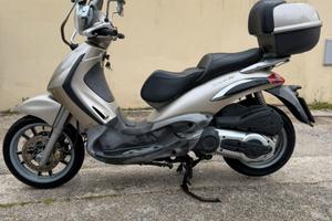 Piaggio beverly 500