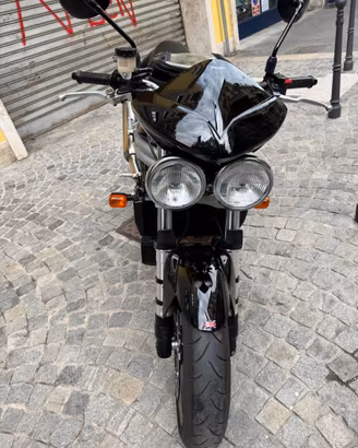 Triumph Speed Triple , anno 2003 ,