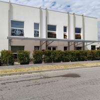 Tettoia in ferro zingato e acciaio