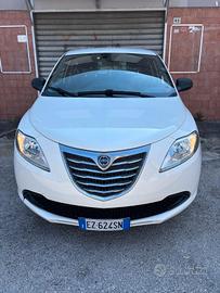 Lancia Ypsilon 0.9 TWINAIR 85 CV 5P METANO ECOCHIC