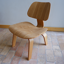 POLTRONA minimalista Eames - in legno multistrato