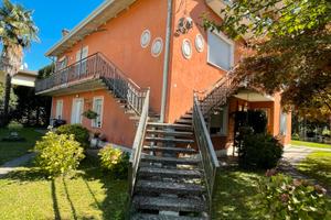 Casa singola / tre' appartamenti