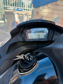 Moto Honda Integra 700