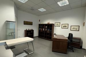 In Comodato d'Uso Gratuito: STUDIO MEDICO AUTORIZZ