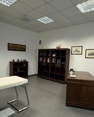 In Comodato d'Uso Gratuito: STUDIO MEDICO AUTORIZZ