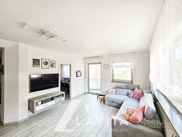 Trilocale con balcone a Bolzano