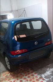 auto Fiat 600