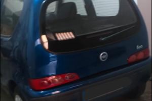 auto Fiat 600