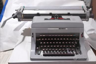 macchina da scrivere olivetti linea 88.