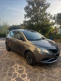 Lancia Ypsilon 1.2 Ecochic GPL Gold