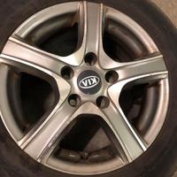 Cerchi in lega e gomme