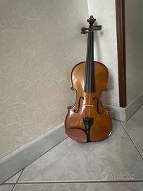 Violino Stentor 4/4 con spalliera e pece.