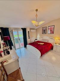 Appartamento luminoso arredato