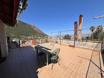 CASA SEMINDIPENDENTE A GRAGNANO