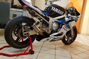 Yamaha r6 pronto pista
