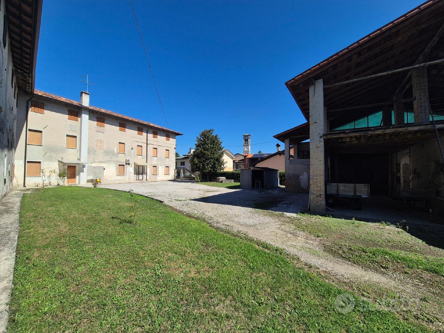 Spazio, verde e tranquillità: la casa ideale pe... - Vista 2